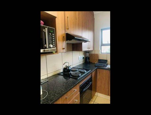 1 BEDROOM PROPERTY TO RENT IN BARBEQUE DOWNS